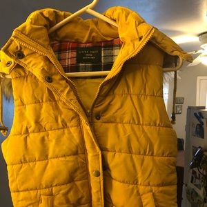 Puffy vest